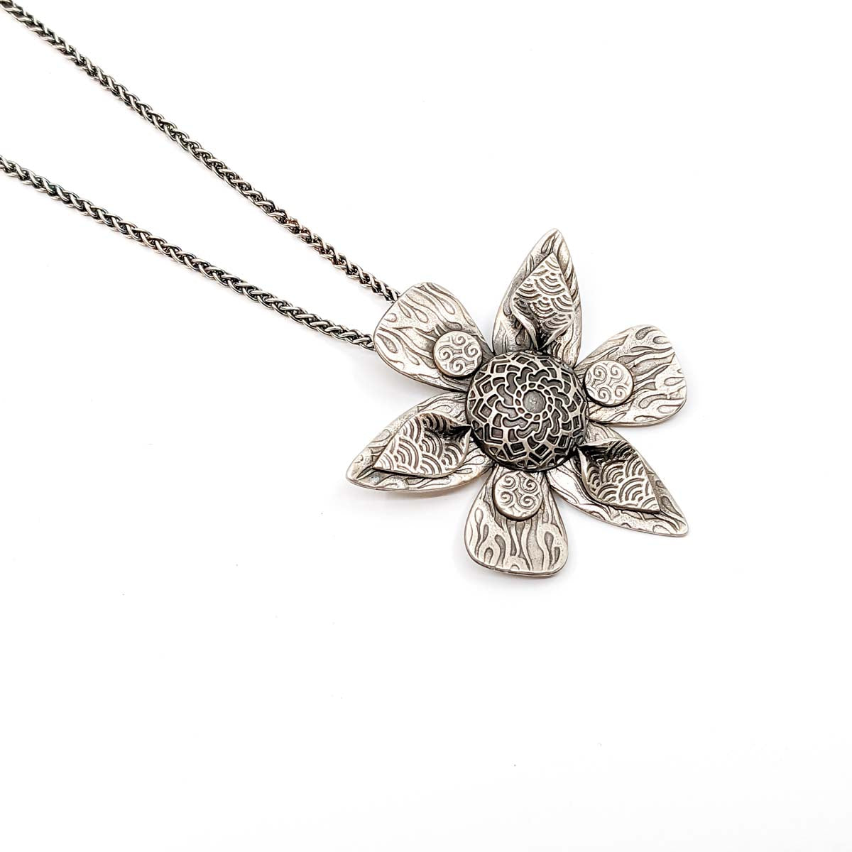 Flor de Fuego Necklace