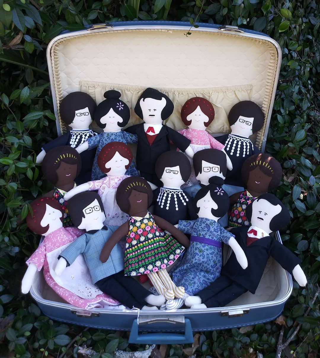 Lil Lit Chic - VISUAL INDEX