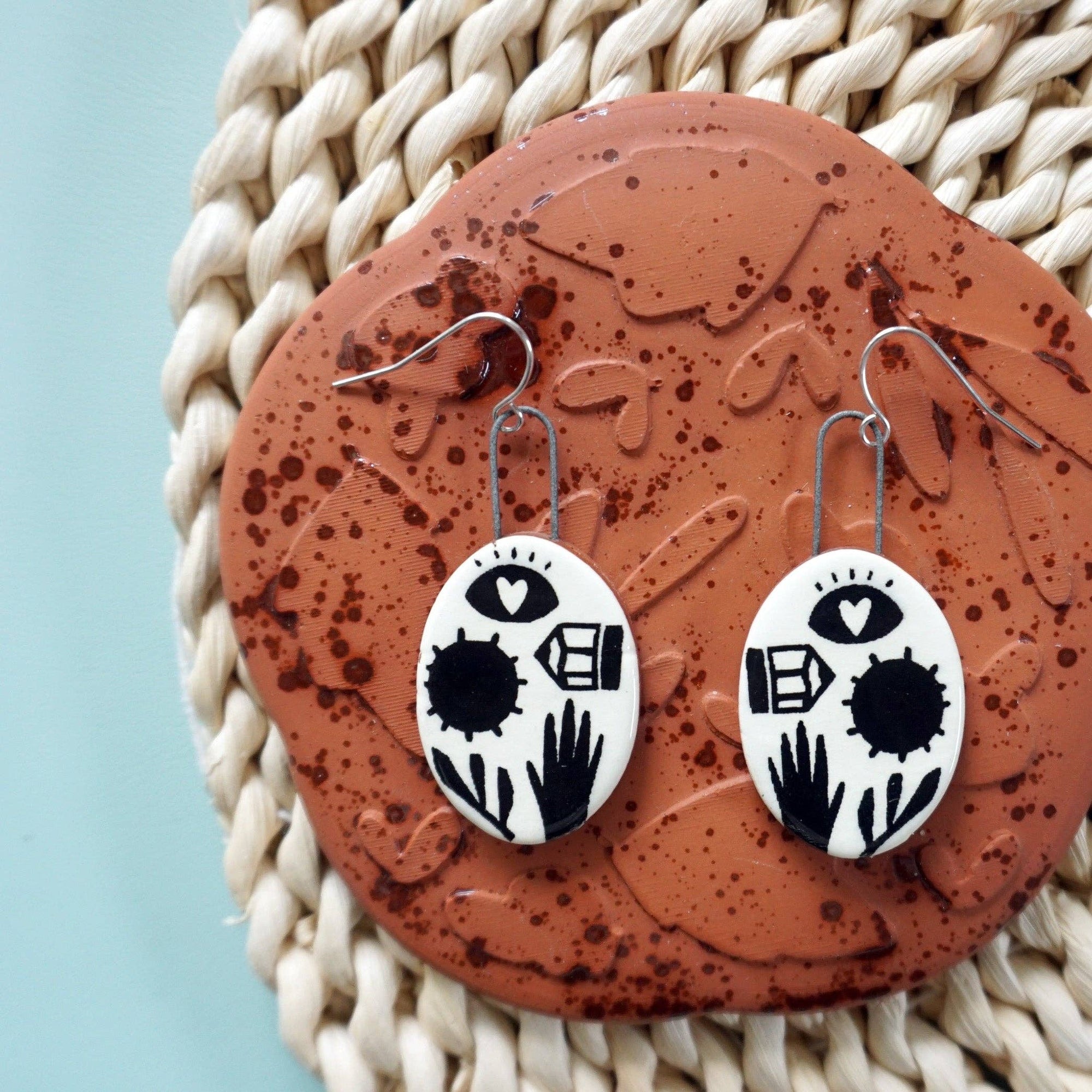 Iconic Dangle Earrings BW