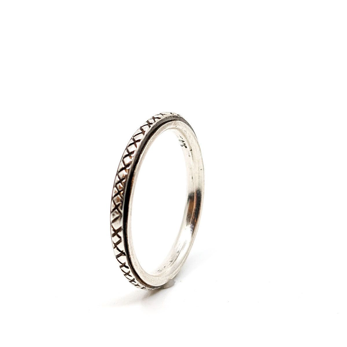 Knurled Ring + Liner