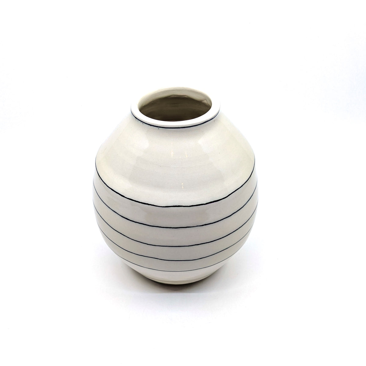 Simple Lined Medium Vase