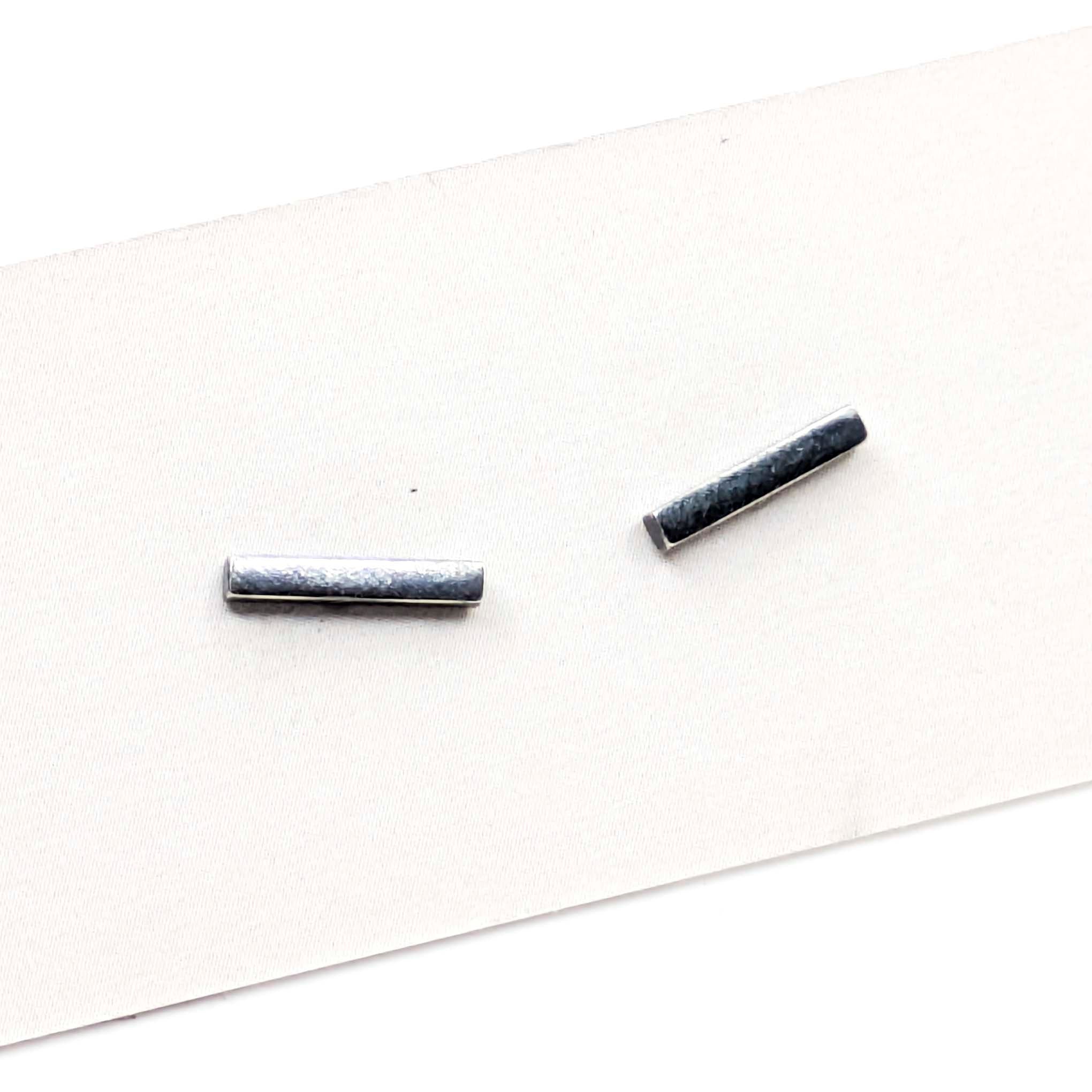 Bar Earrings-Small/Black