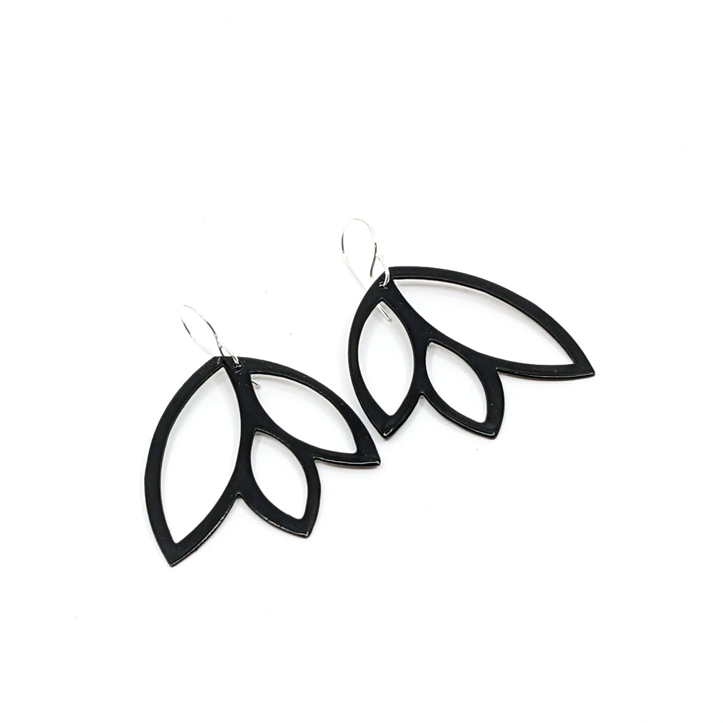 Matte Black Lg. 3 Leaf Earring-ST8017g