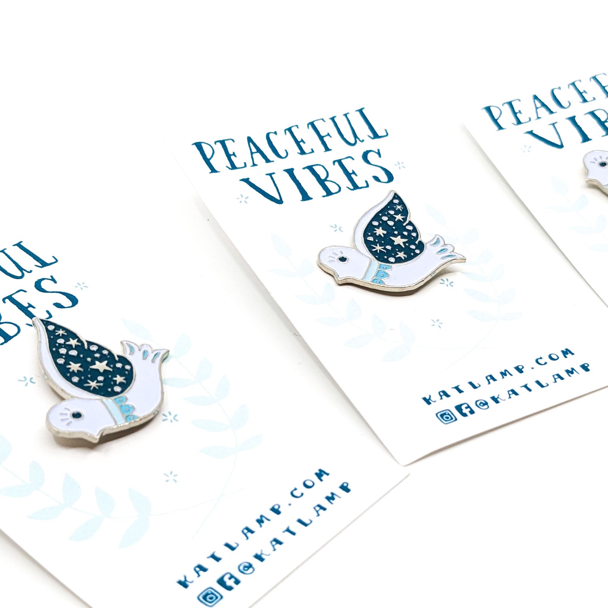 Peaceful Vibes, Pin